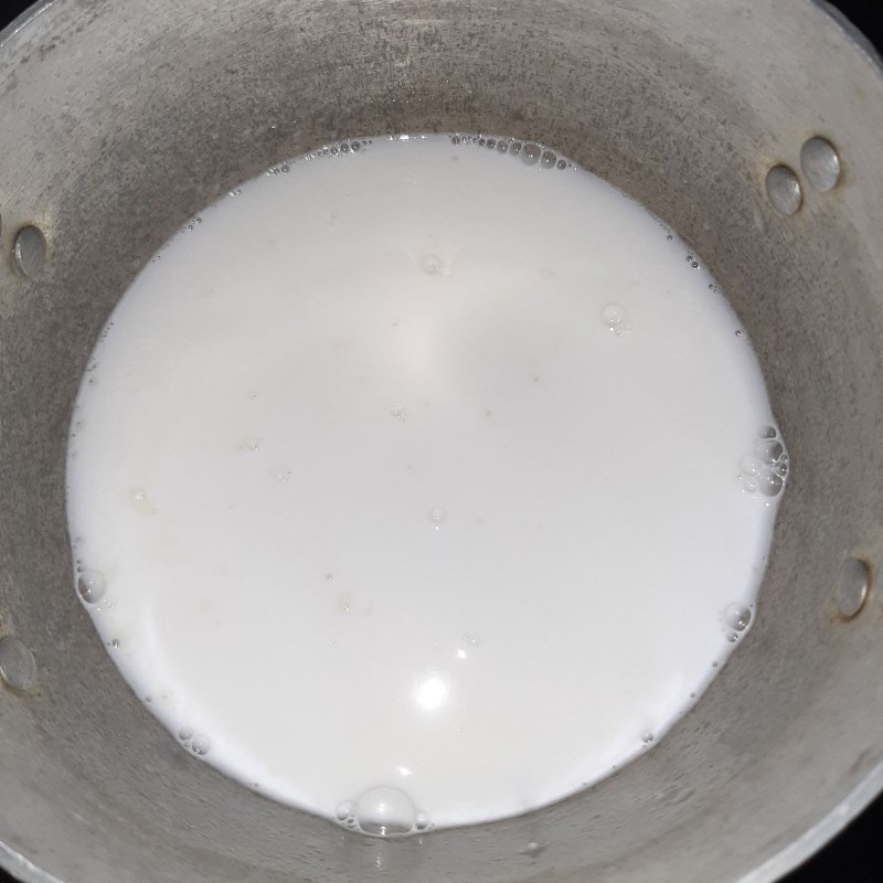 Bước 2 Nấu nước dừa và dìm phân tử é Sương sáo nước dừa (công thức được share kể từ người dùng)