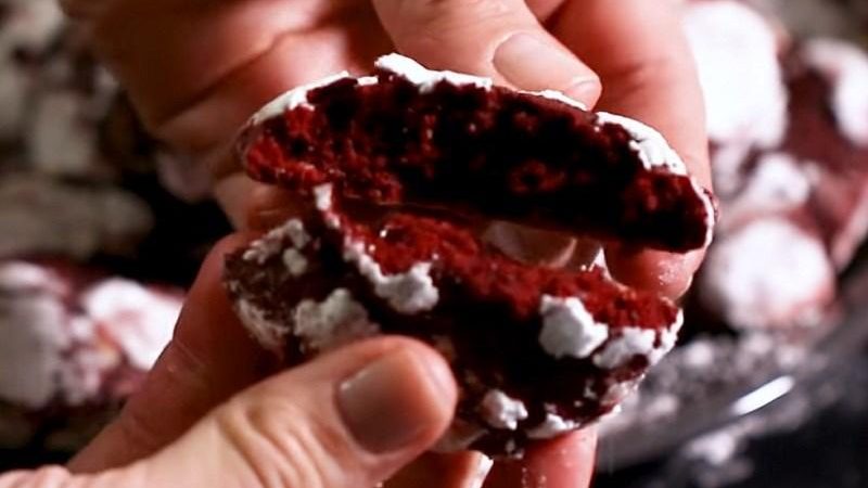Hướng dẫn cách làm bánh quy red velvet thơm ngon, dễ làm 07 / 2025