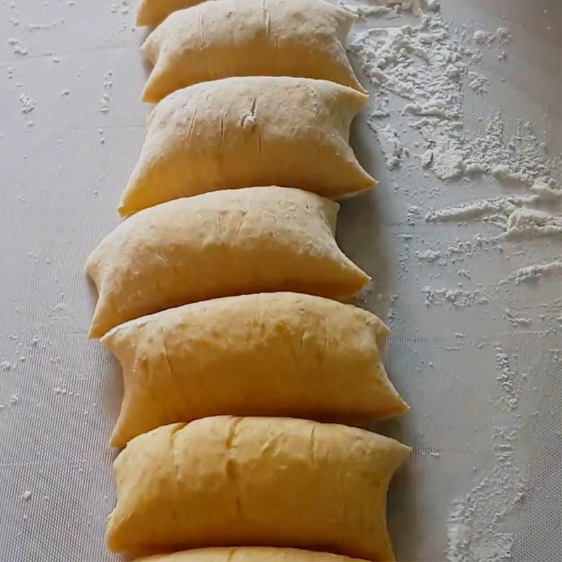 Bước 4 Tạo hình bánh mì Bánh bí đỏ nướng áp chảo