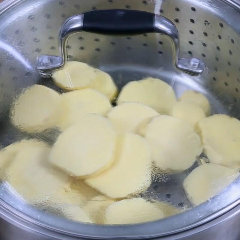 Bước 1 Sơ chế và hấp khoai lang Bánh khoai lang sữa tươi
